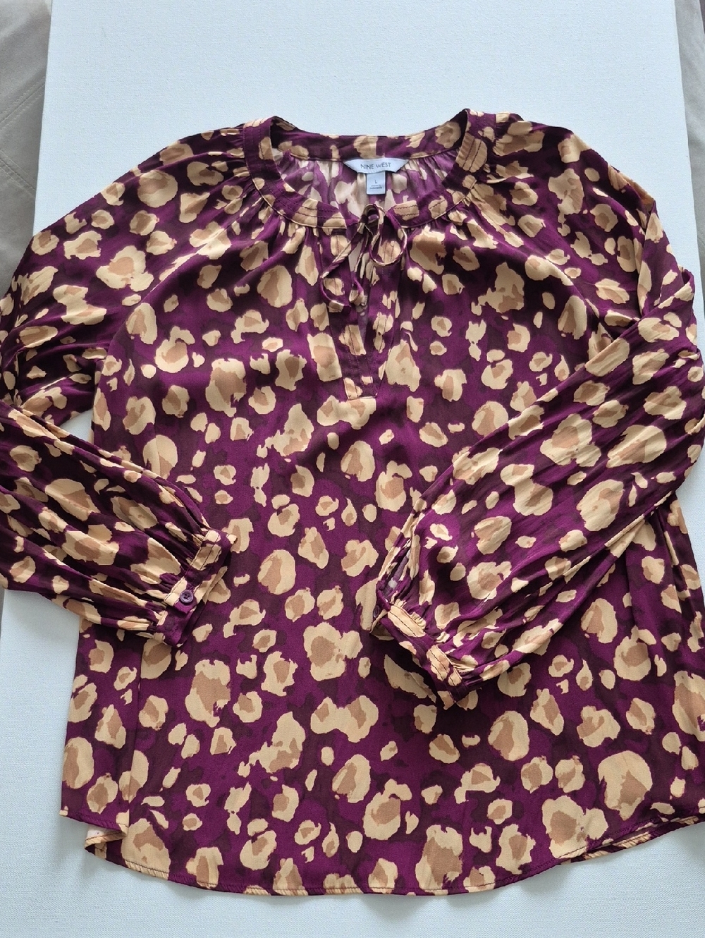 Nine West Purple and Beige Animal Print Long Sleeve Blouse Excellent Condition